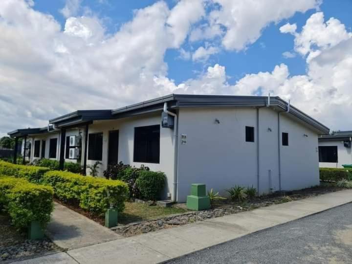 New Door Apartments 325 Nadi Exterior foto